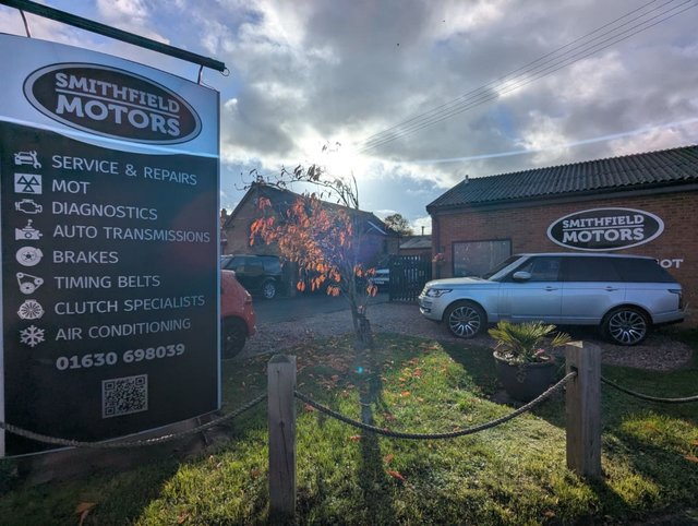 View our LAND ROVER RANGE ROVER