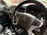 USED 2018 67 MITSUBISHI OUTLANDER 2.0h 12kWh Juro SUV 5dr Petrol Plug-in Hybrid CVT 4WD Euro 6 (s/s) (200 ps) New 12-Month MOT