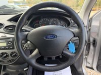 USED 2003 03 FORD FOCUS 1.8i 16v LX Hatchback 5dr Petrol Manual (181 g/km, 113 bhp) 