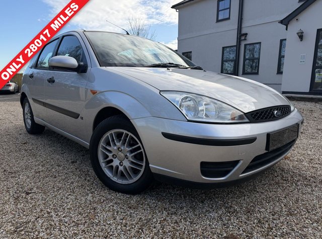 2003 2003 FORD FOCUS 1.8i 16v LX Hatchback 5dr Petrol Manual (181 g/km, 113 bhp) Year 2003 photo