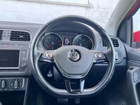 USED 2015 65 VOLKSWAGEN POLO 1.2 TSI BlueMotion Tech SE Hatchback 5dr Petrol DSG Euro 6 (s/s) (90 ps) www.suffolkcarcentre.co.uk - Located at Lowestoft