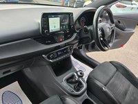 USED 2020 Y HYUNDAI I30 Grey 2.0 T-GDi N Performance Fastback, 39,900 miles, Euro 6 ULEZ, 6-Speed, A/C, Part Leather, Heated Seats, Sat Nav, Rear Camera, FSH, great spec. This 2020 Hyundai i30 T-GDi N Performance boasts a full service history at 6k, 16k, 26k, 33k, 38k, and with its last service completed on 2025-09-26 at 39,515 miles, offering peace of mind alongside its remaining 3 months warranty. This Euro 6 compliant model features a powerful 2.0L petrol engine and comes equipped with advanced LED headlamps, automatic headlights with a dusk sensor, and dual zone climate control for your comfort. Connectivity is seamless with Android Auto integration, and park