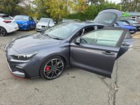 USED 2020 Y HYUNDAI I30 Grey 2.0 T-GDi N Performance Fastback, 39,900 miles, Euro 6 ULEZ, 6-Speed, A/C, Part Leather, Heated Seats, Sat Nav, Rear Camera, FSH, great spec. This 2020 Hyundai i30 T-GDi N Performance boasts a full service history at 6k, 16k, 26k, 33k, 38k, and with its last service completed on 2025-09-26 at 39,515 miles, offering peace of mind alongside its remaining 3 months warranty. This Euro 6 compliant model features a powerful 2.0L petrol engine and comes equipped with advanced LED headlamps, automatic headlights with a dusk sensor, and dual zone climate control for your comfort. Connectivity is seamless with Android Auto integration, and park