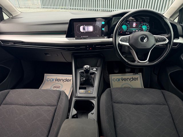 2022 Volkswagen Golf 1.5L Life 5dr - Photo 4