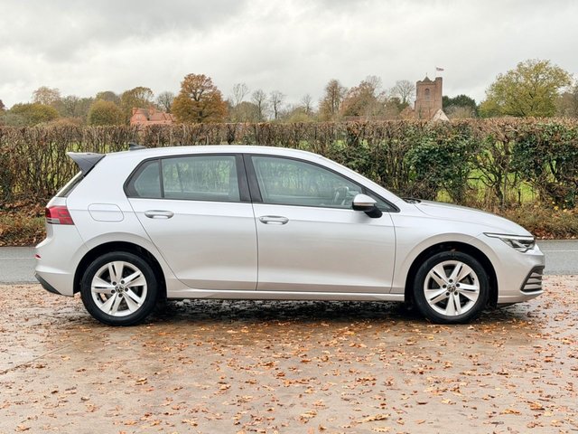 2022 Volkswagen Golf 1.5L Life 5dr - Photo 7