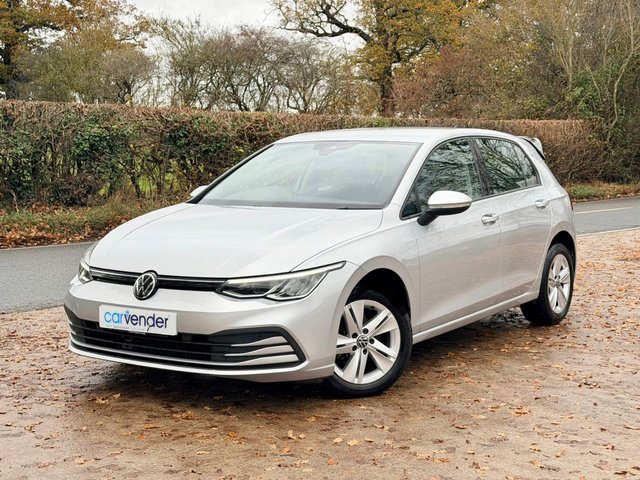 2022 Volkswagen Golf 1.5L Life 5dr - Photo 3