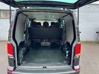 USED 2022 72 VOLKSWAGEN TRANSPORTER T6.1 2.0 TDI 110PS EU6 HIGHLINE KOMBI 5 SEAT CREW VAN  FSH * DAB * APPLE CAR PLAY * FRONT & REAR PARK AID * ADAPTIVE CRUISE CONTROL