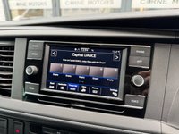 USED 2022 72 VOLKSWAGEN TRANSPORTER T6.1 2.0 TDI 110PS EU6 HIGHLINE KOMBI 5 SEAT CREW VAN  FSH * DAB * APPLE CAR PLAY * FRONT & REAR PARK AID * ADAPTIVE CRUISE CONTROL