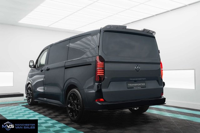 2025 Volkswagen Transporter - Photo 2