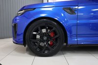 USED 2019 19 LAND ROVER RANGE ROVER SPORT 5.0 P575 V8 GPF SVR SUV 5dr Petrol Auto 4WD Euro 6 (s/s) (575 ps) DEPLOY STEPS+CARBON+22+PAN+FSH