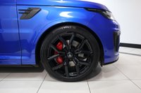 USED 2019 19 LAND ROVER RANGE ROVER SPORT 5.0 P575 V8 GPF SVR SUV 5dr Petrol Auto 4WD Euro 6 (s/s) (575 ps) DEPLOY STEPS+CARBON+22+PAN+FSH