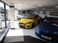 USED 2019 19 LAND ROVER RANGE ROVER SPORT 5.0 P575 V8 GPF SVR SUV 5dr Petrol Auto 4WD Euro 6 (s/s) (575 ps) DEPLOY STEPS+CARBON+22+PAN+FSH