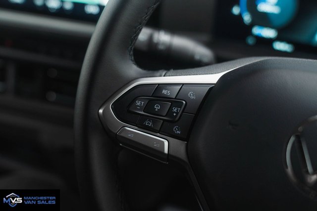 2026 Volkswagen Transporter - Photo 9