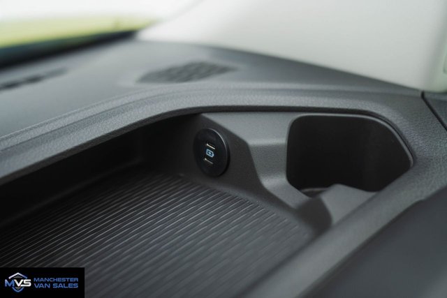 2026 Volkswagen Transporter - Photo 11