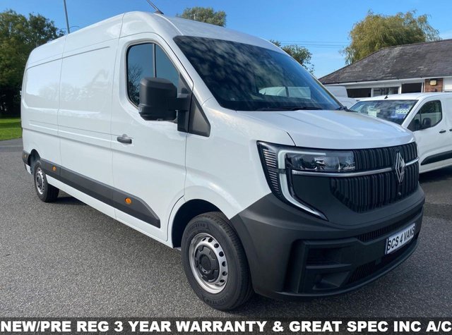 2026 RENAULT MASTER