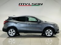 USED 2017 17 NISSAN QASHQAI 1.5 dCi Acenta SUV 5dr Diesel Manual Euro 6 (s/s) (110 ps) Blade Silver | Glass Roof | Sat Nav | Reversing Camera | Cruise Control | Bluetooth | Multifunction Steering Wheel