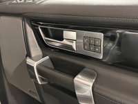 USED 2016 66 LAND ROVER DISCOVERY 4 3.0 SD V6 Landmark SUV 5dr Diesel Auto 4WD Euro 6 (s/s) (256 bhp) Euro 6 59786 Miles Landmark Discovery , Towbar , 7 Seater , Ebony Leather , Rear Entertainment Screen 2 Head sets , Glass Slide Sunroof ,