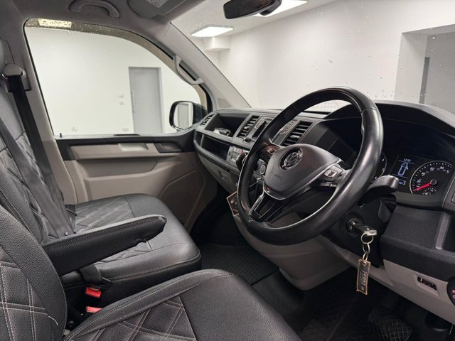 2019 Volkswagen Transporter 2L Highline 5dr - Photo 11