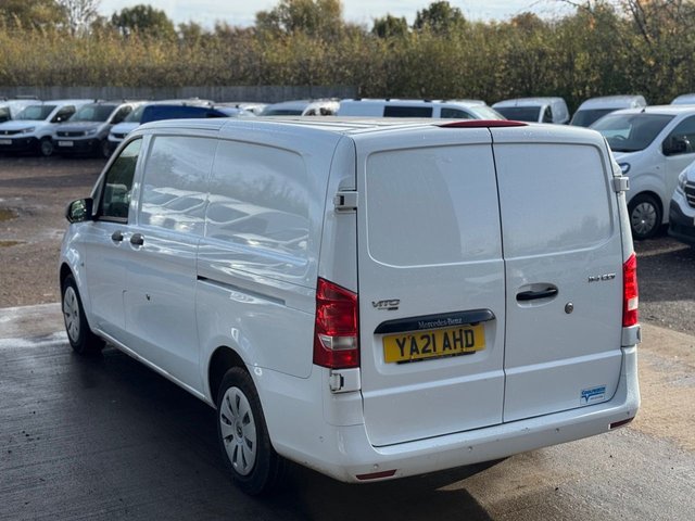 2021 Mercedes-Benz VITO - Photo 10
