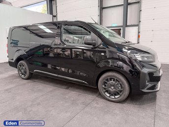 2025 VAUXHALL VIVARO