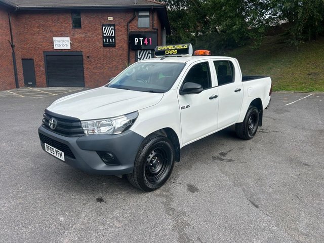 2019 TOYOTA HI-LUX 2019 2.4 D-4D Active Pickup Double Cab 4dr Diesel Manual 4WD Euro 6 (3.5t) (150 ps) - Photo 4