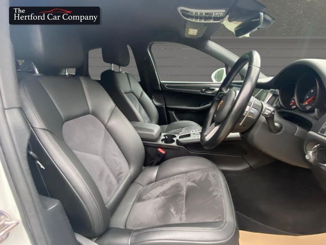 2020 Porsche Macan 2L null 5dr - Photo 11