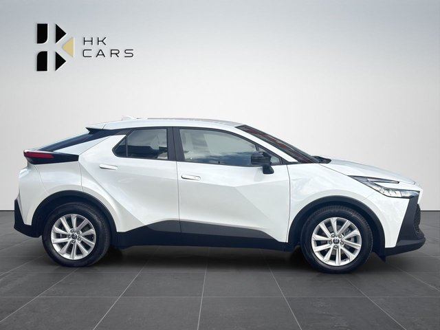 2024 TOYOTA C-HR 1.8 VVT-h Icon SUV 5dr Petrol Hybrid CVT Euro 6 (s/s) (140 ps) - Photo 4