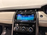 USED 2019 19 LAND ROVER DISCOVERY 3.0 SD V6 HSE SUV 5dr Diesel Auto 4WD Euro 6 (s/s) (306 ps) Discovery 5 306 BHP Euro 6 Striking Loire Blue Metallic , Oyster Leather interior with reims piping ,