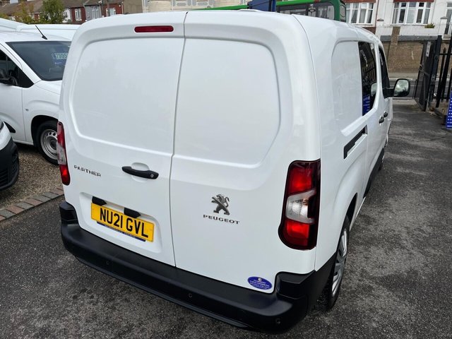 2021 PEUGEOT PARTNER - Photo 8