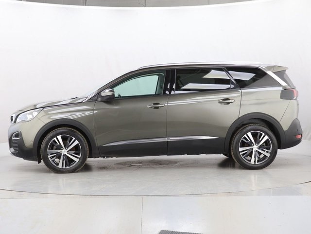 2020 Peugeot 5008 1.2L Allure 5dr - Photo 6