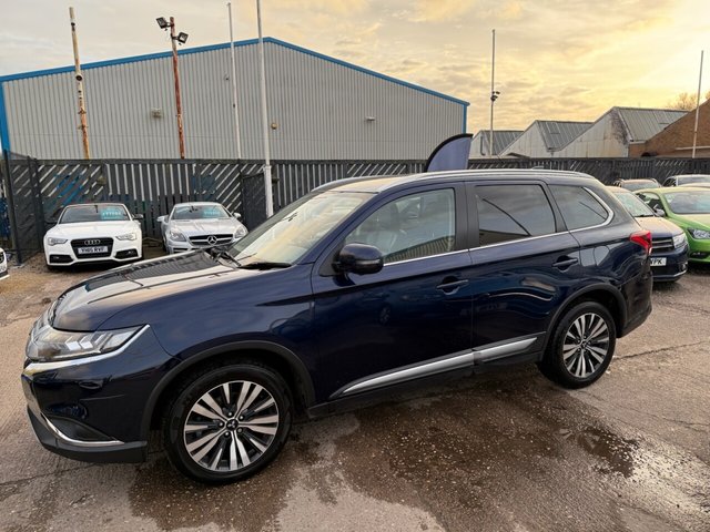 2020 MITSUBISHI OUTLANDER 2.0 MIVEC Exceed SUV 5dr Petrol CVT 4WD Euro 6 (s/s) (150 ps) - Photo 6