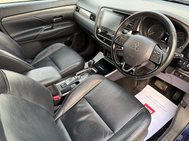 2020 MITSUBISHI OUTLANDER 2.0 MIVEC Exceed SUV 5dr Petrol CVT 4WD Euro 6 (s/s) (150 ps) - Photo 8