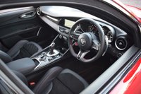 USED 2021 71 ALFA ROMEO GIULIA 2.9 V6 Bi-Turbo Quadrifoglio Saloon 4dr Petrol GPF Auto Euro 6 (s/s) (510 ps) AKRAPOVIC / CARBON ROOF / FASH