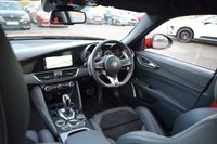 USED 2021 71 ALFA ROMEO GIULIA 2.9 V6 Bi-Turbo Quadrifoglio Saloon 4dr Petrol GPF Auto Euro 6 (s/s) (510 ps) AKRAPOVIC / CARBON ROOF / FASH