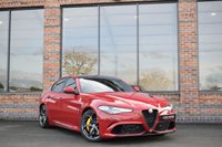 USED 2021 71 ALFA ROMEO GIULIA 2.9 V6 Bi-Turbo Quadrifoglio Saloon 4dr Petrol GPF Auto Euro 6 (s/s) (510 ps) AKRAPOVIC / CARBON ROOF / FASH