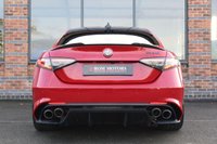 USED 2021 71 ALFA ROMEO GIULIA 2.9 V6 Bi-Turbo Quadrifoglio Saloon 4dr Petrol GPF Auto Euro 6 (s/s) (510 ps) AKRAPOVIC / CARBON ROOF / FASH