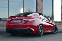 USED 2021 71 ALFA ROMEO GIULIA 2.9 V6 Bi-Turbo Quadrifoglio Saloon 4dr Petrol GPF Auto Euro 6 (s/s) (510 ps) AKRAPOVIC / CARBON ROOF / FASH
