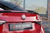 USED 2021 71 ALFA ROMEO GIULIA 2.9 V6 Bi-Turbo Quadrifoglio Saloon 4dr Petrol GPF Auto Euro 6 (s/s) (510 ps) AKRAPOVIC / CARBON ROOF / FASH