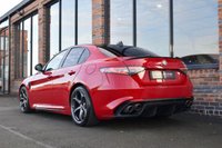 USED 2021 71 ALFA ROMEO GIULIA 2.9 V6 Bi-Turbo Quadrifoglio Saloon 4dr Petrol GPF Auto Euro 6 (s/s) (510 ps) AKRAPOVIC / CARBON ROOF / FASH