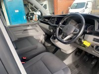 USED 2021 71 VOLKSWAGEN TRANSPORTER 2.0 TDI T28 SWB HIGHLINE 6SPD 150BHP WITH AIRCON METALLIC GREY   