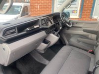 USED 2021 71 VOLKSWAGEN TRANSPORTER 2.0 TDI T28 SWB HIGHLINE 6SPD 150BHP WITH AIRCON METALLIC GREY   