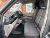 USED 2021 71 VOLKSWAGEN TRANSPORTER 2.0 TDI T28 SWB HIGHLINE 6SPD 150BHP WITH AIRCON METALLIC GREY   