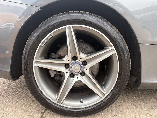 2016 MERCEDES-BENZ C-CLASS 2.1 C220d AMG Line Cabriolet 2dr Diesel G-Tronic+ Euro 6 (s/s) (170 ps) - Photo 5