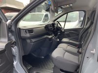 USED 2022 72 RENAULT TRAFIC 2.0 dCi LL30 Business Minibus Double Cab 5dr Diesel Manual L2 H1 Euro 6 (s/s) (9 Seat) (150 ps) 1 OWNER, DRIVE AWAY TODAY