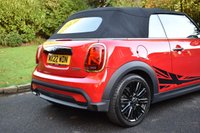 USED 2022 22 MINI CONVERTIBLE 1.5 Cooper Exclusive Convertible 2dr Petrol Steptronic Euro 6 (s/s) (136 ps) APPLE CAR PLAY WITH SAT NAV/MAPS,