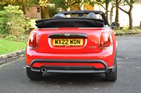USED 2022 22 MINI CONVERTIBLE 1.5 Cooper Exclusive Convertible 2dr Petrol Steptronic Euro 6 (s/s) (136 ps) APPLE CAR PLAY WITH SAT NAV/MAPS,