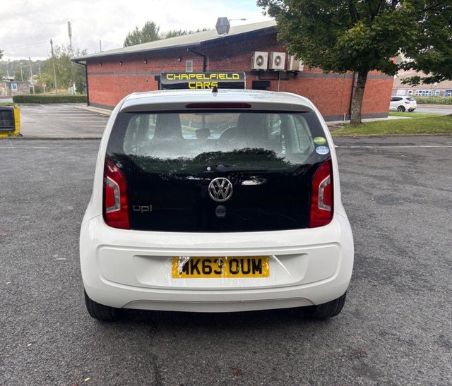2013 VOLKSWAGEN UP! 2013 Hatchback 1.0 BlueMotion Tech Move up! (2013/63) - Photo 5