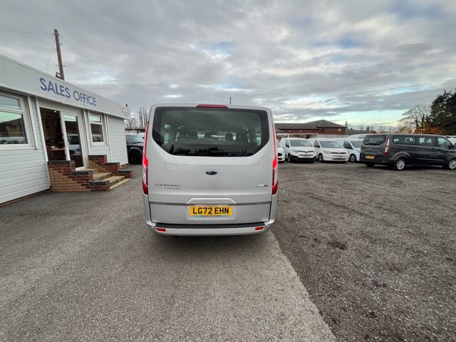 2022 Ford Tourneo Custom 2L Titanium 5dr - Photo 10