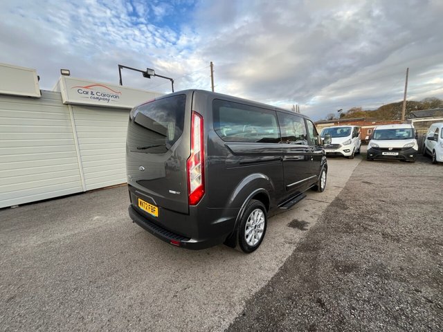 2022 Ford Tourneo Custom 2L Titanium 5dr - Photo 7