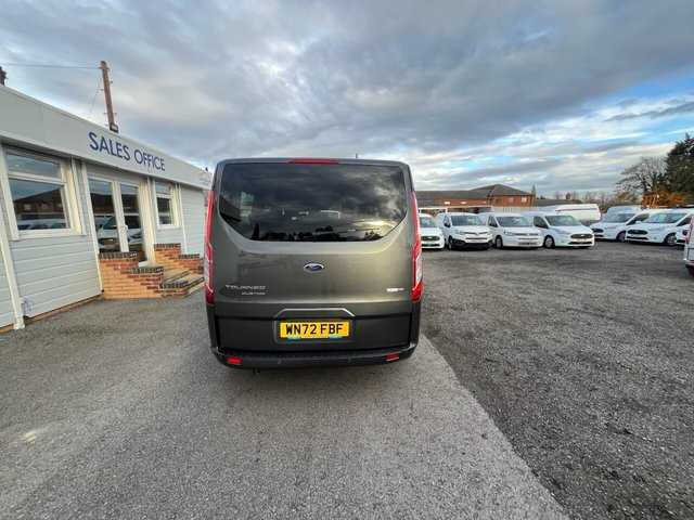 2022 Ford Tourneo Custom 2L Titanium 5dr - Photo 6